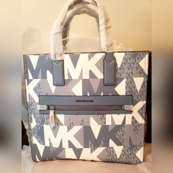 Michael Kors Kenly Large Logo Tote-BNWT - Picture 2 of 5